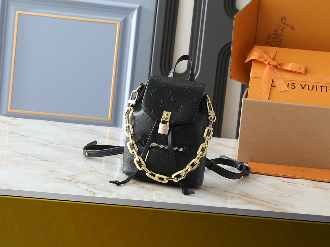 LV Classic Handbag Monogram Canvas Model M12935 LV Logo Detail Street
